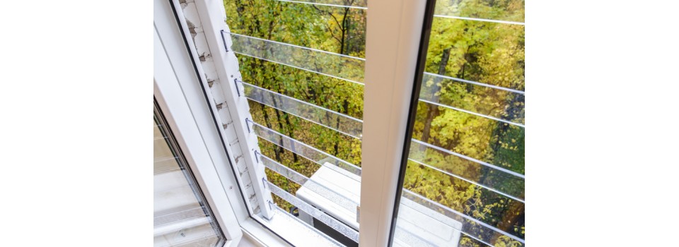 Алютех Sunburst 3 W042 - светопрозрачные декоративные вставки для секционных ворот